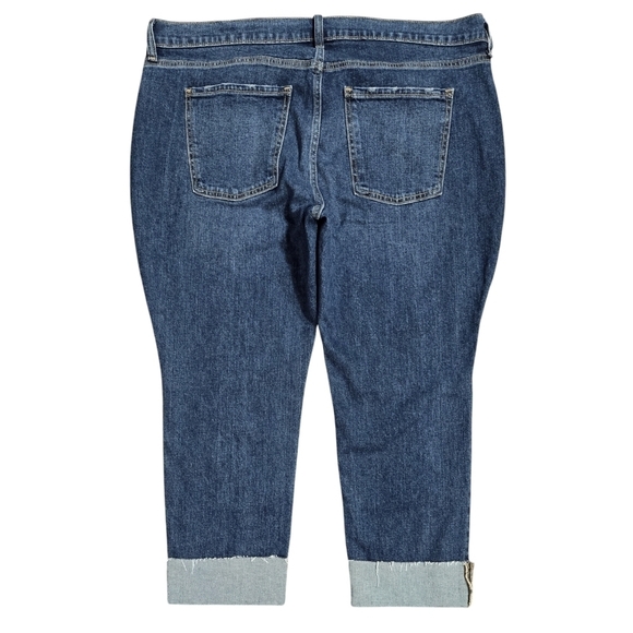 Old Navy NWT Low Rise Boyfriend Jeans Dark Wash Rolled Cuffs Cropped PETITE - Picture 3 of 10